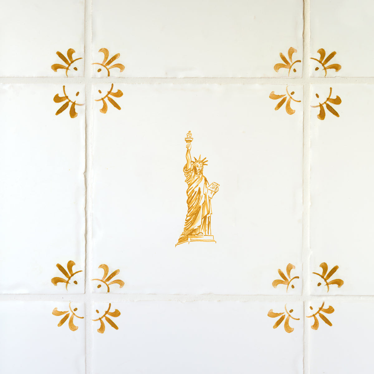 Lady Liberty Delft Tile | Petra Palumbo