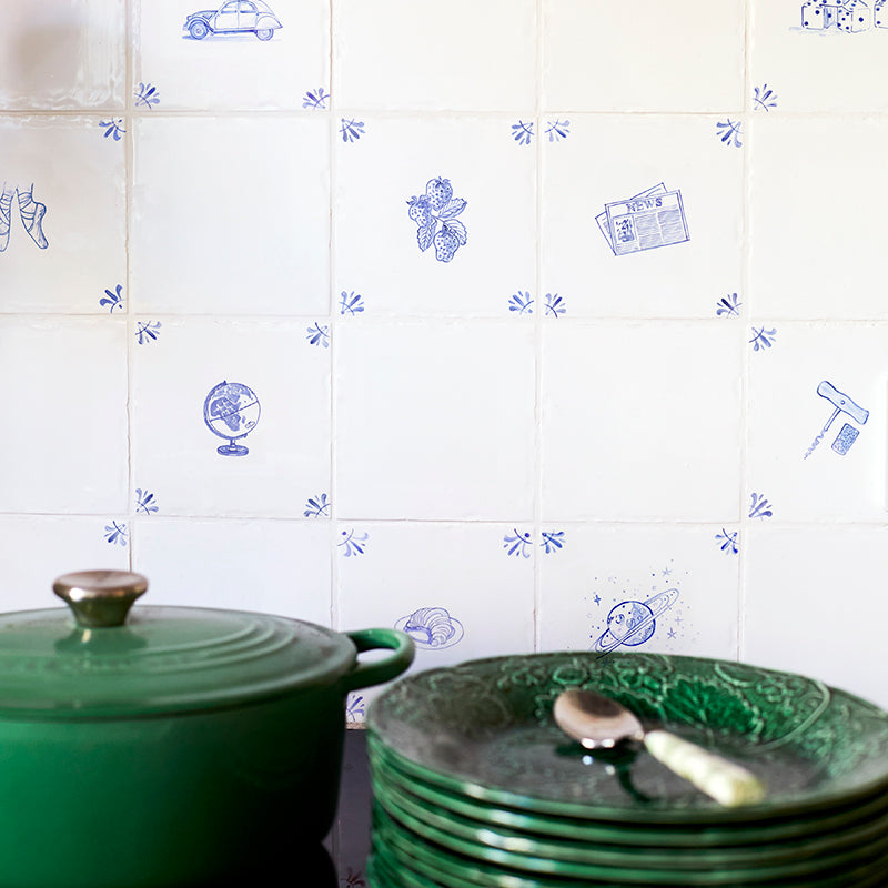 Plain Field Tile | Petra Palumbo