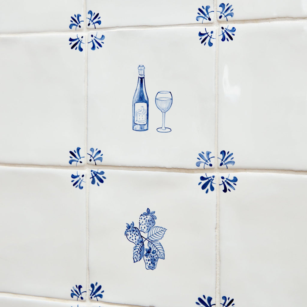 Red Wine Lovers Delft Tile