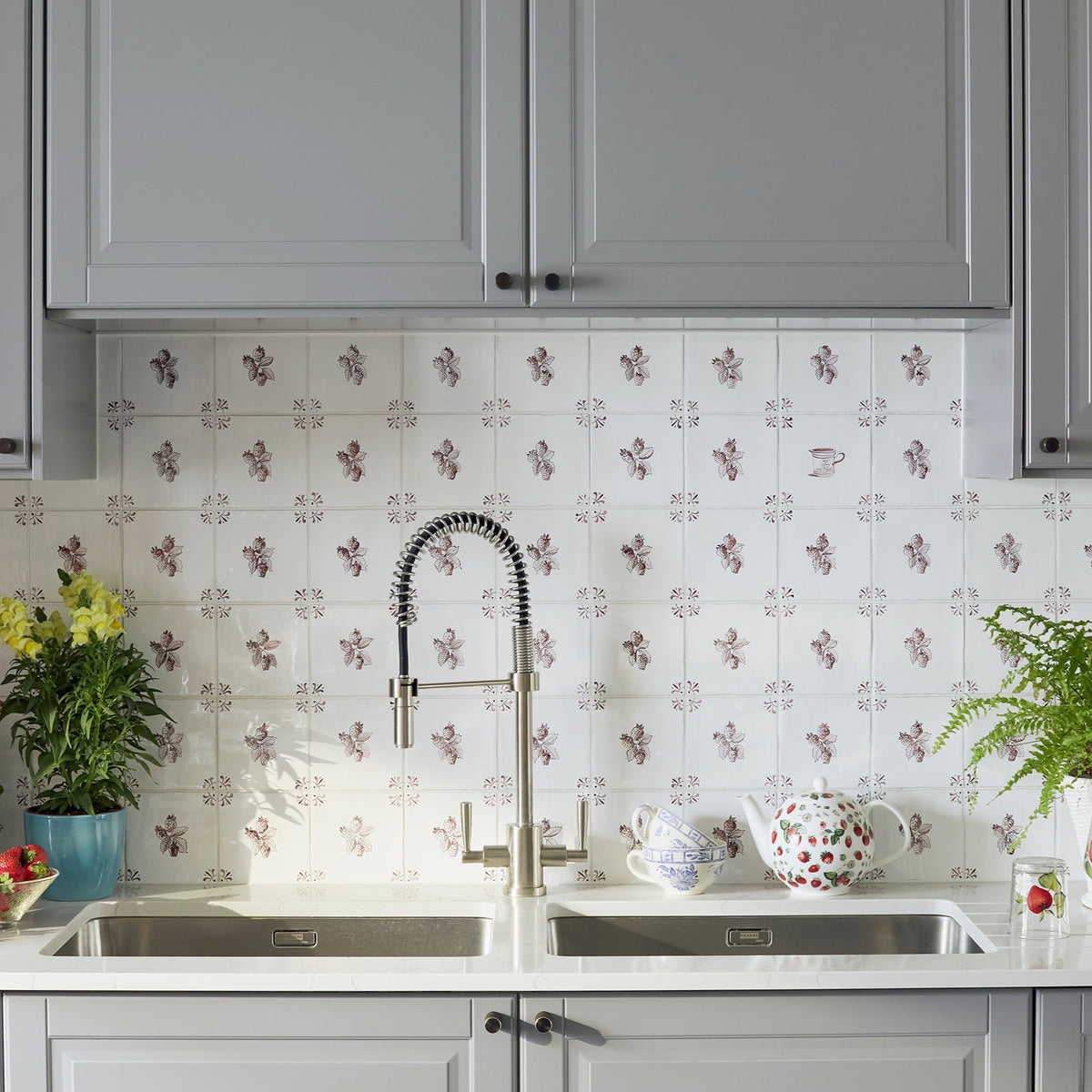 Wild Strawberries Delft Tile | Petra Palumbo