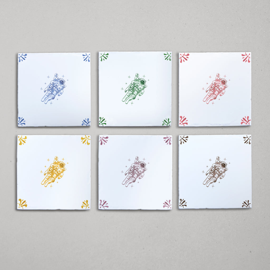 Astronaut Delft Tile