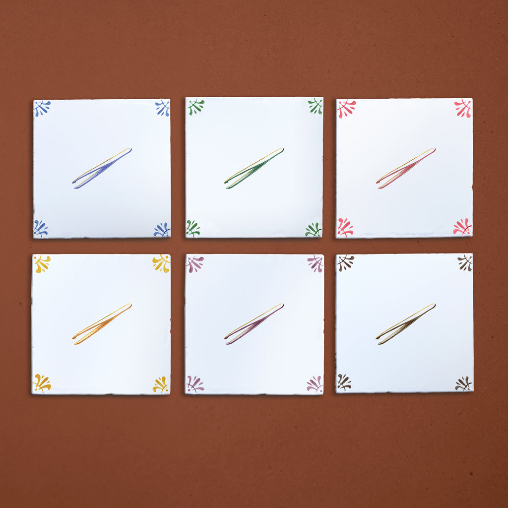 Tweezers Delft Tile, Gold Lustre