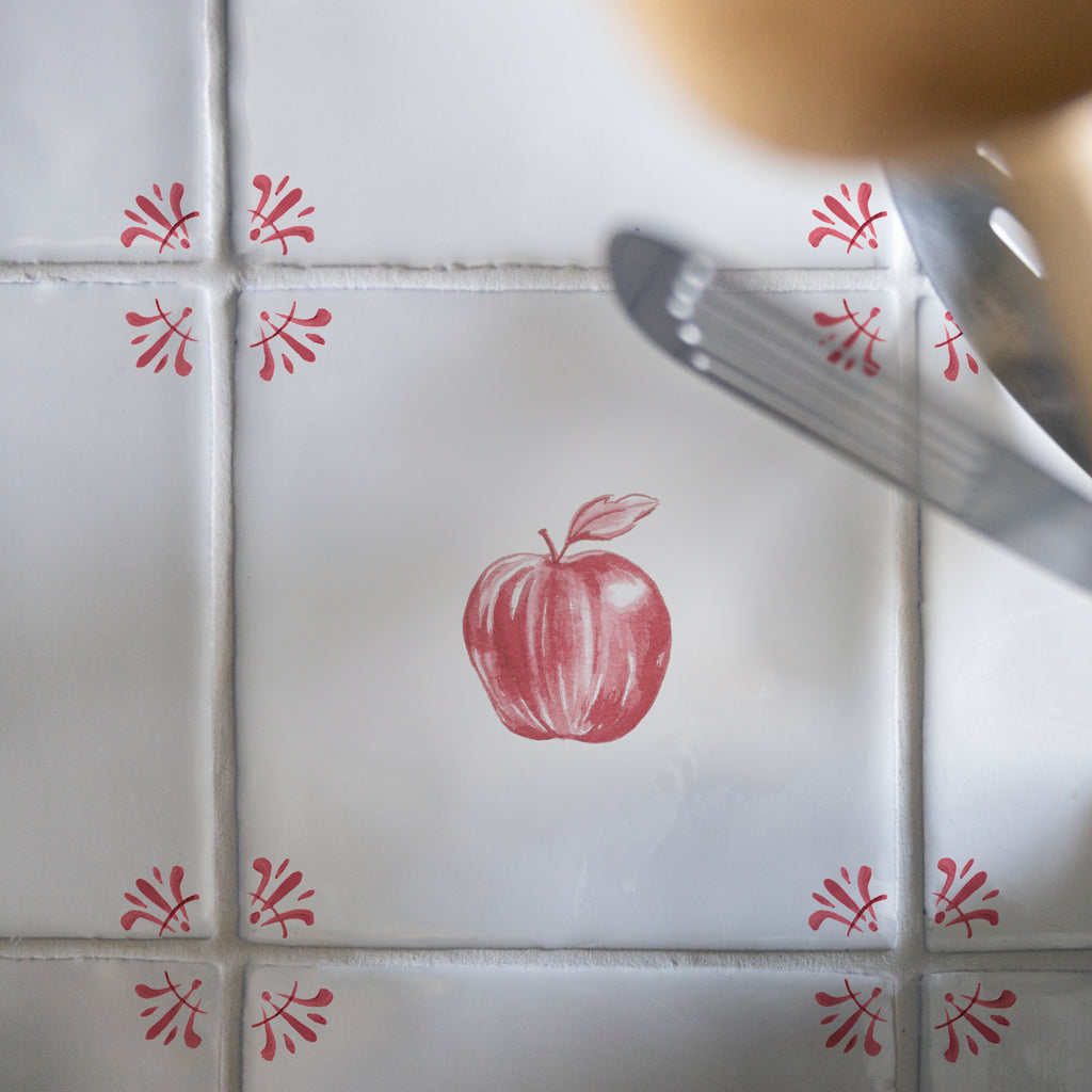 Apple Delft Tile