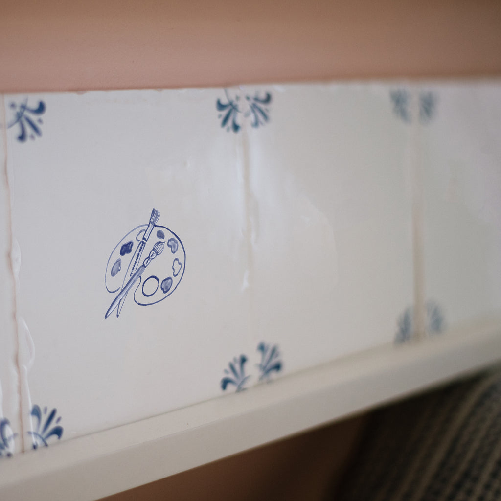 Artist Palette Delft Tile