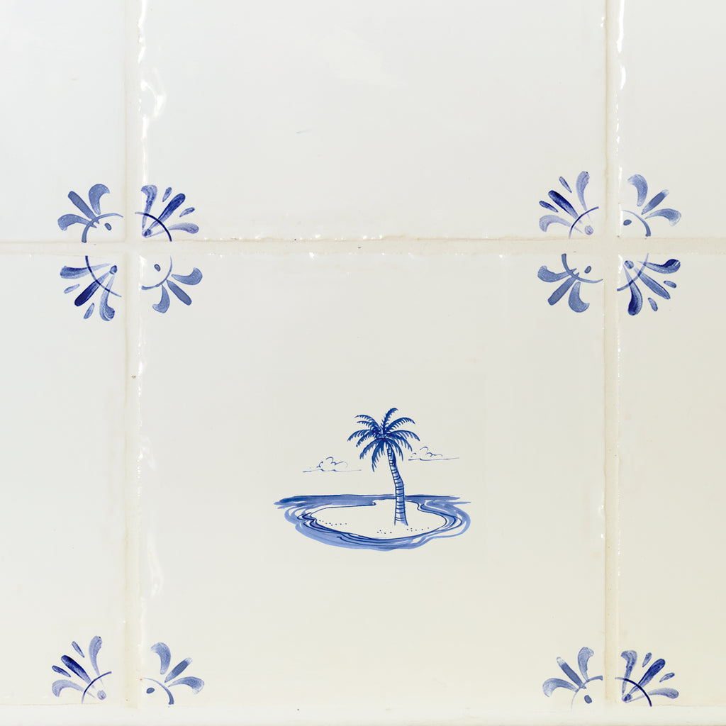Desert Island Delft Tile