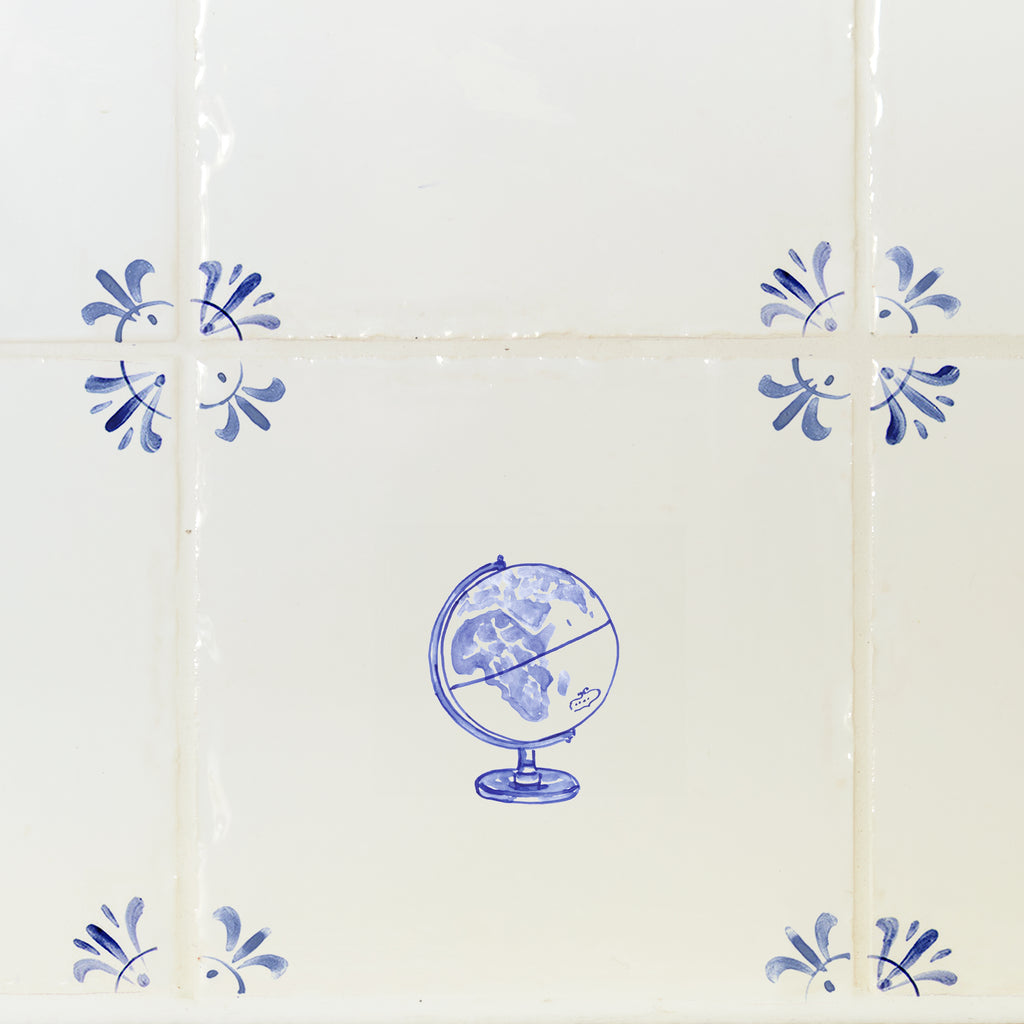 Globe Delft Tile