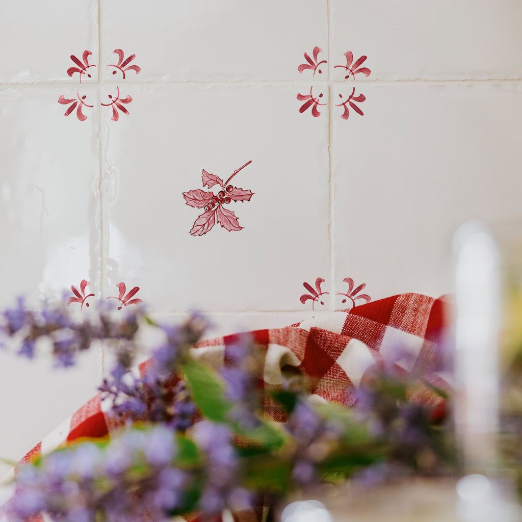Holly Delft Tile