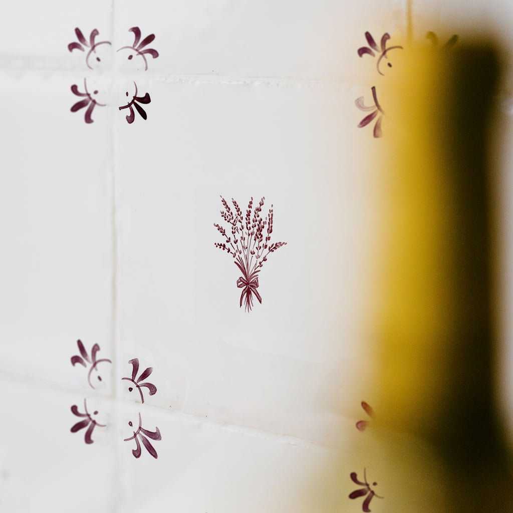 Bunch of Lavender Delft Tile