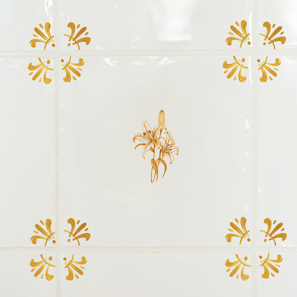 Lily Delft Tile