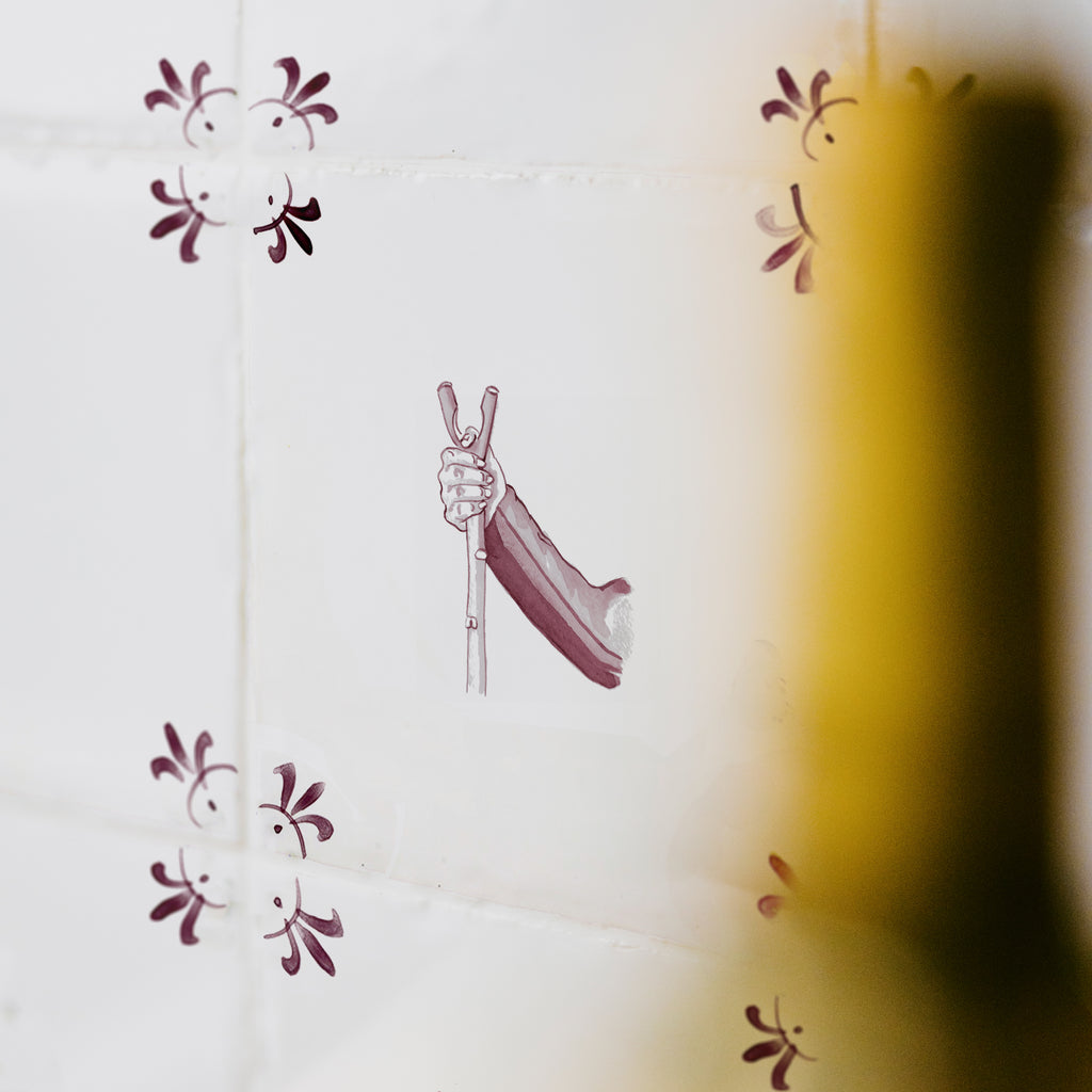 Thumb Stick Delft Tile