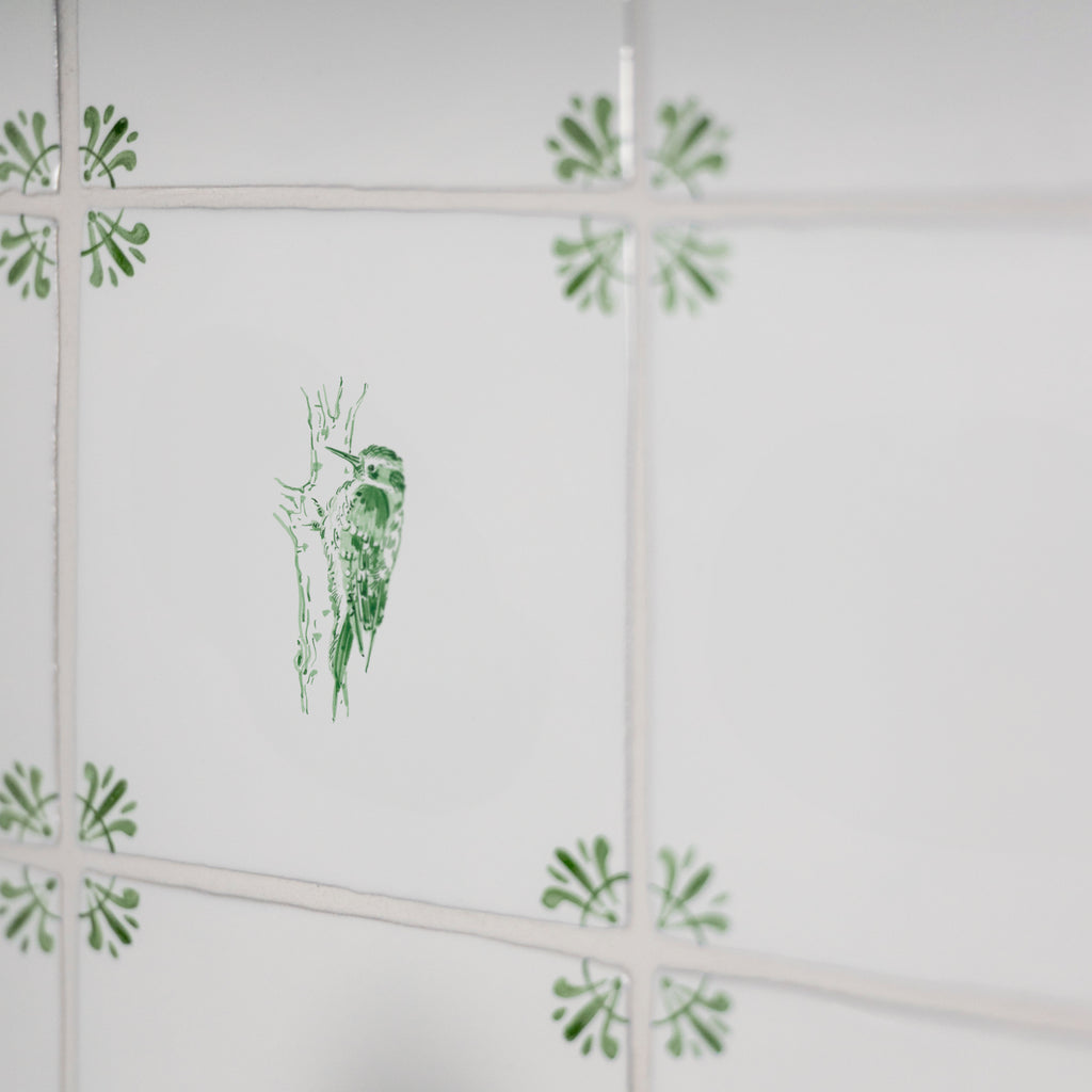 Woodpecker Delft Tile