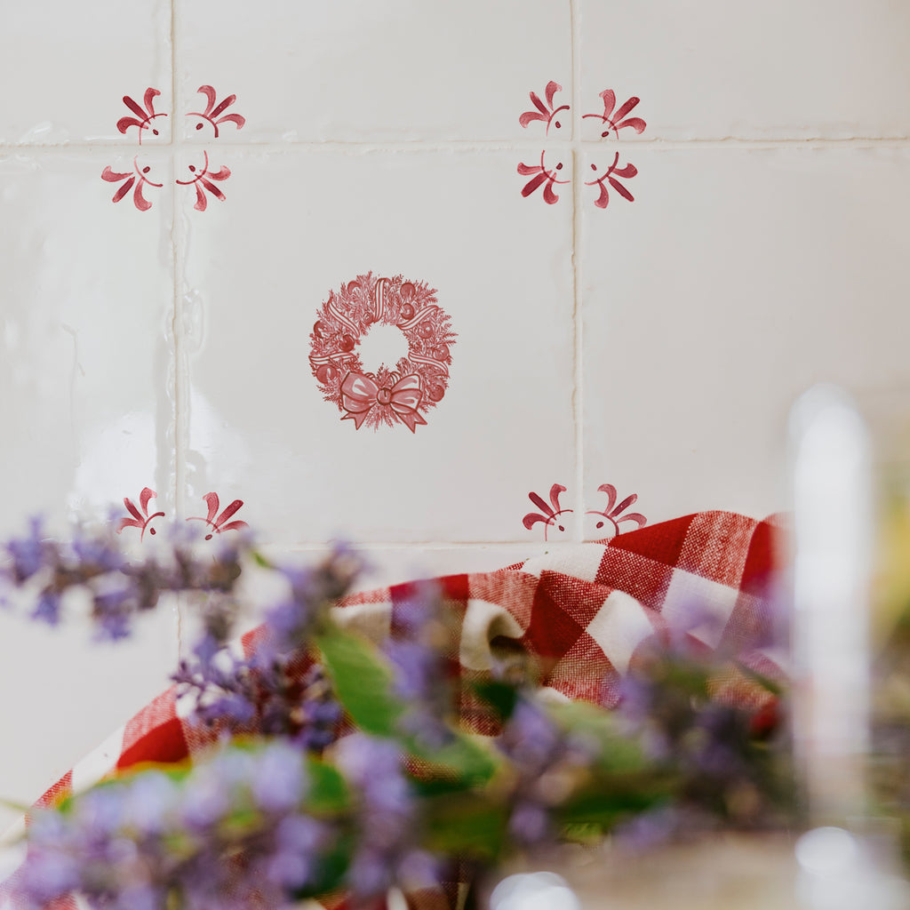 Festive Wreath Delft Tile