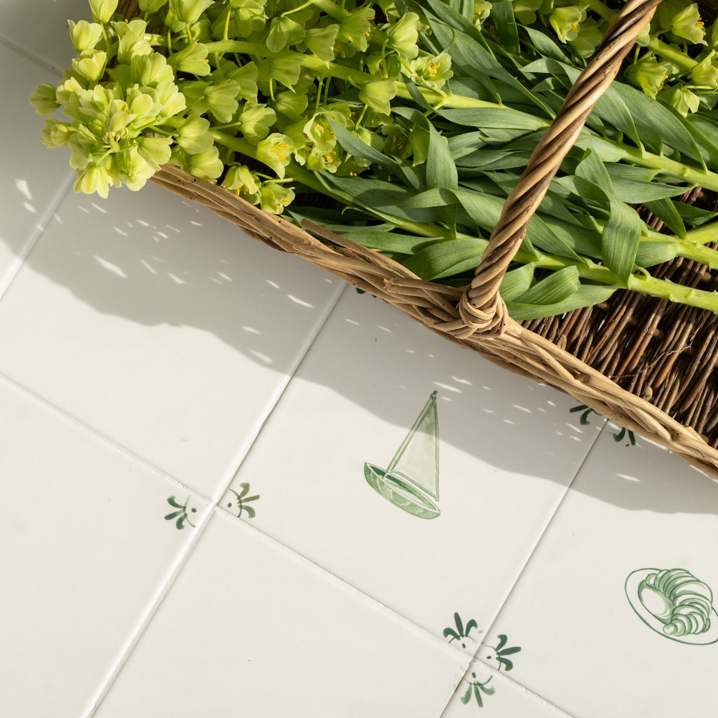 Croissant Delft Floor Tile