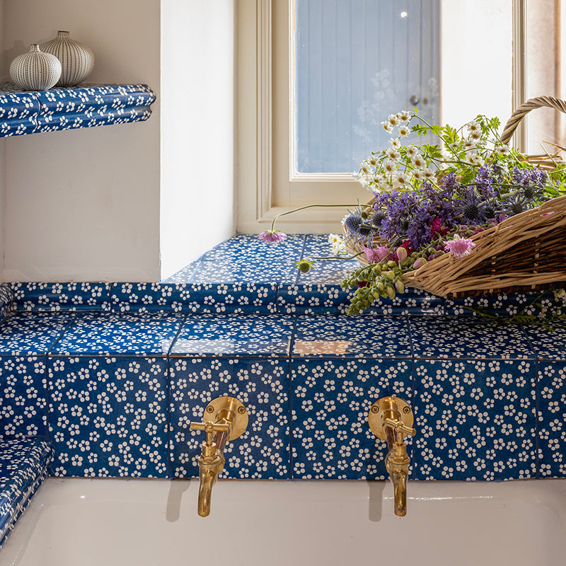 Ditsy Tile