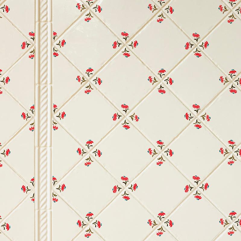 Daisy Corners Tile, Red