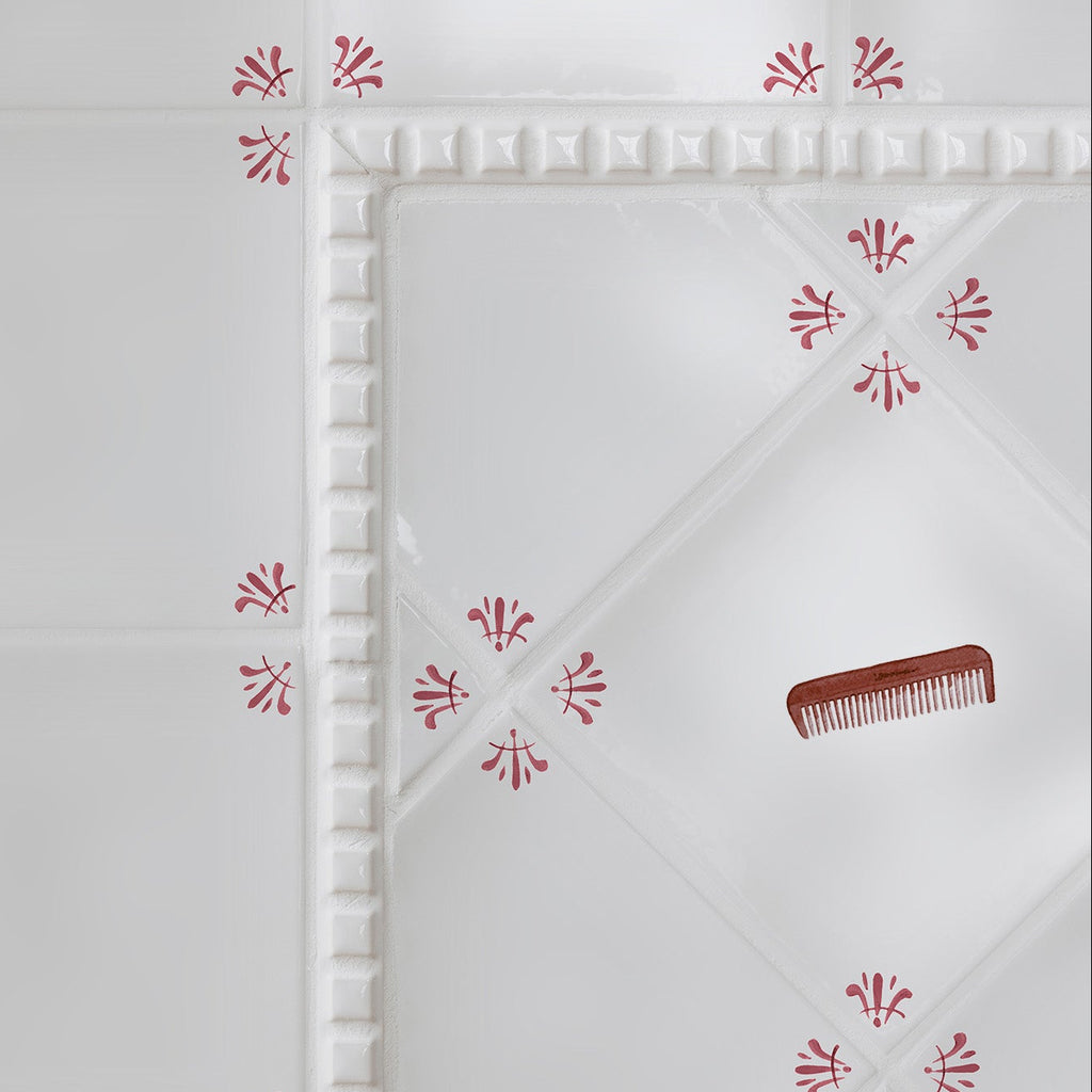 Comb Delft Tile
