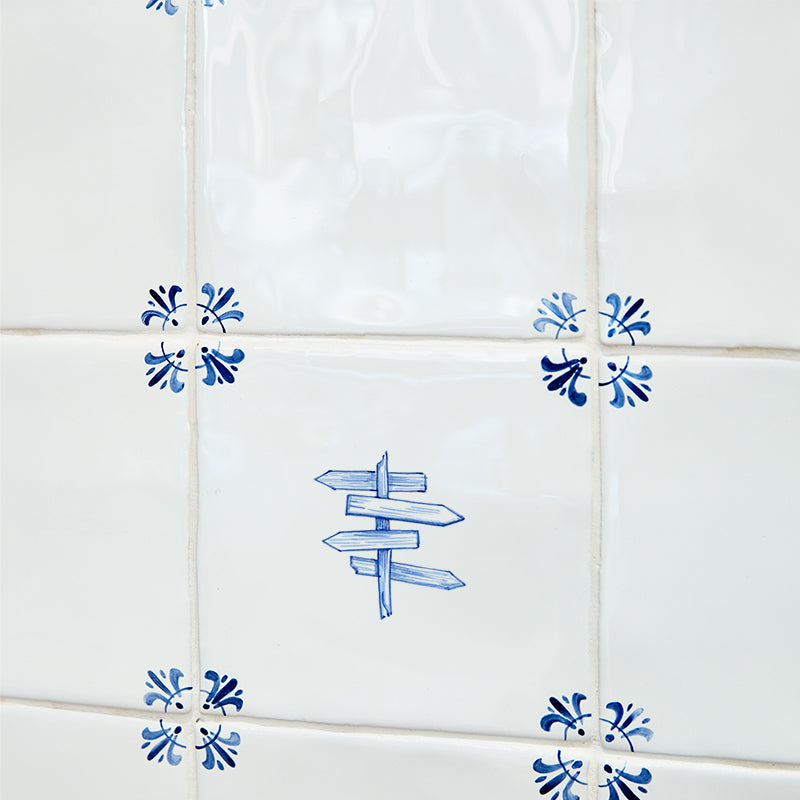 Signpost Delft Tile