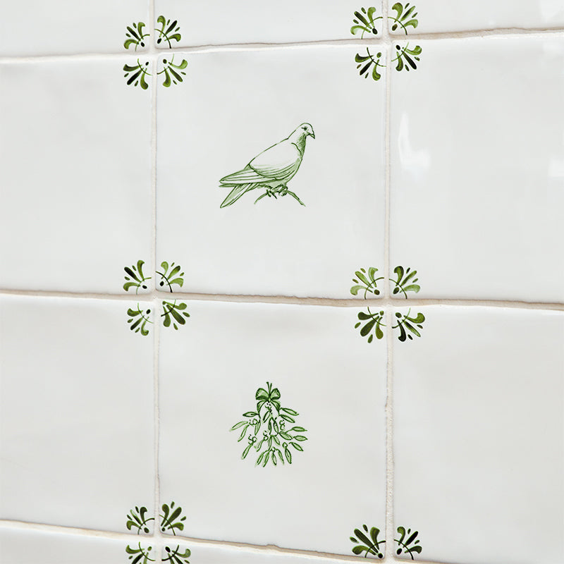 Mistletoe Delft Tile