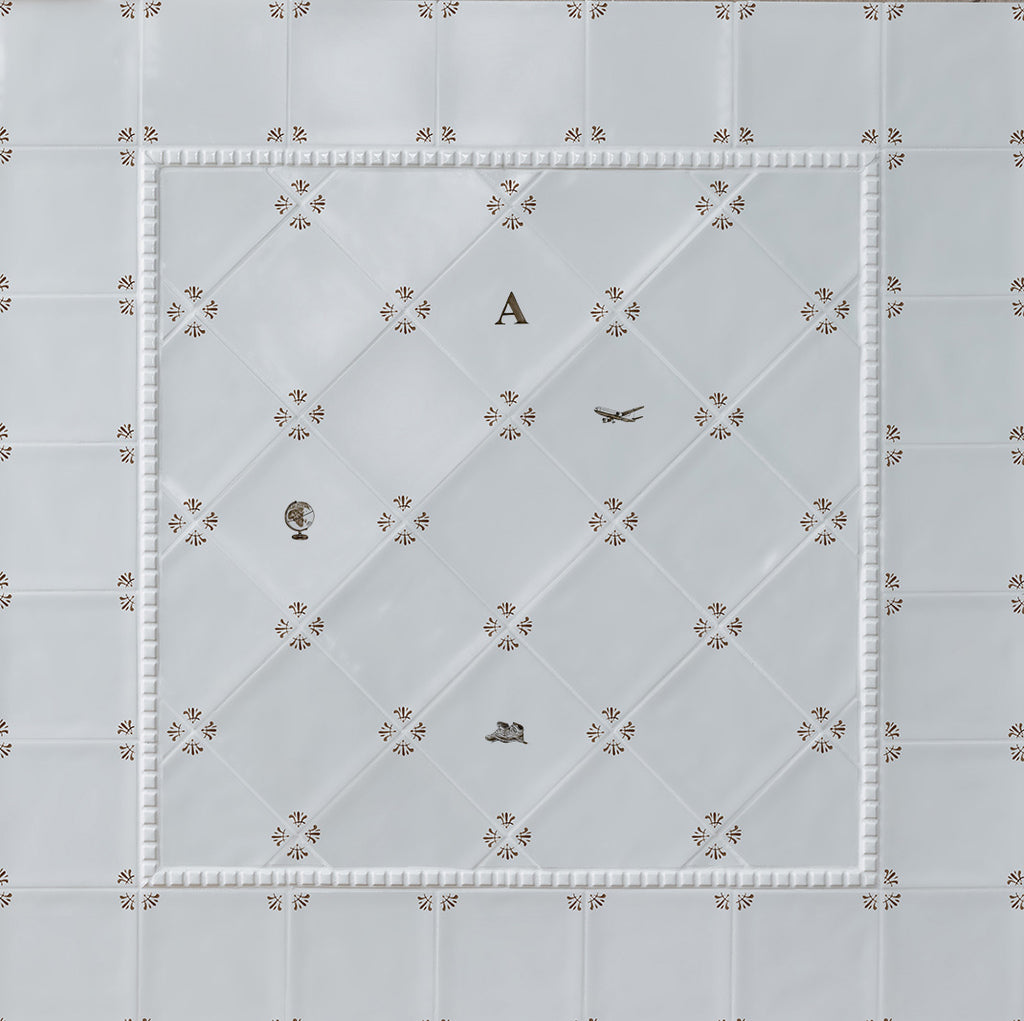 Plain Field Tile
