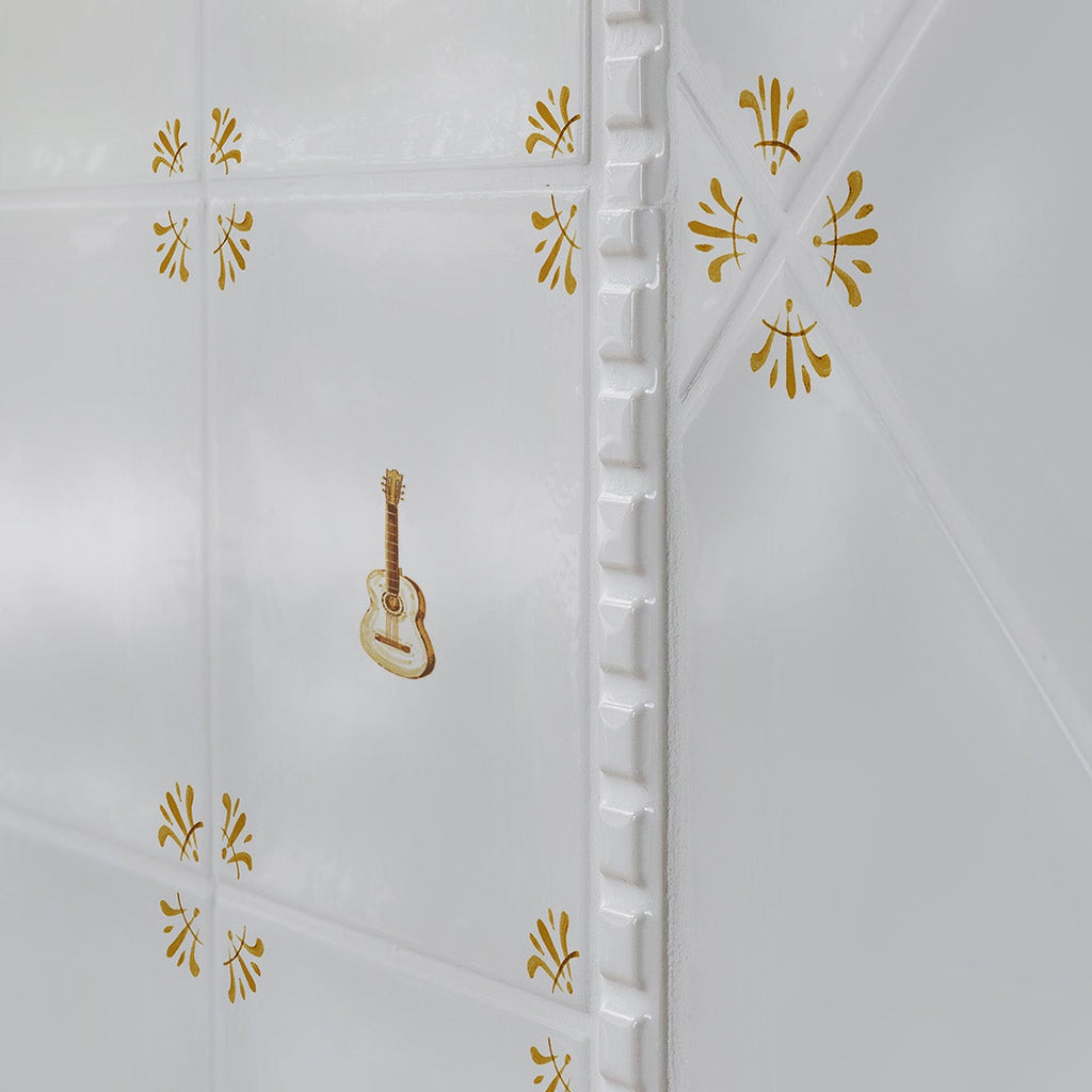 Guitar Delft Tile