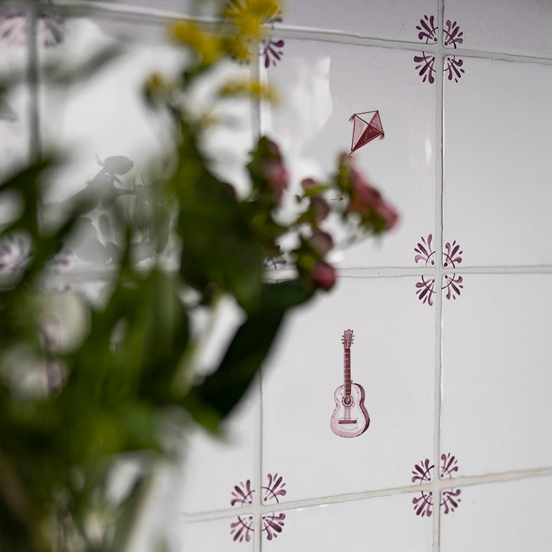 Guitar Delft Tile