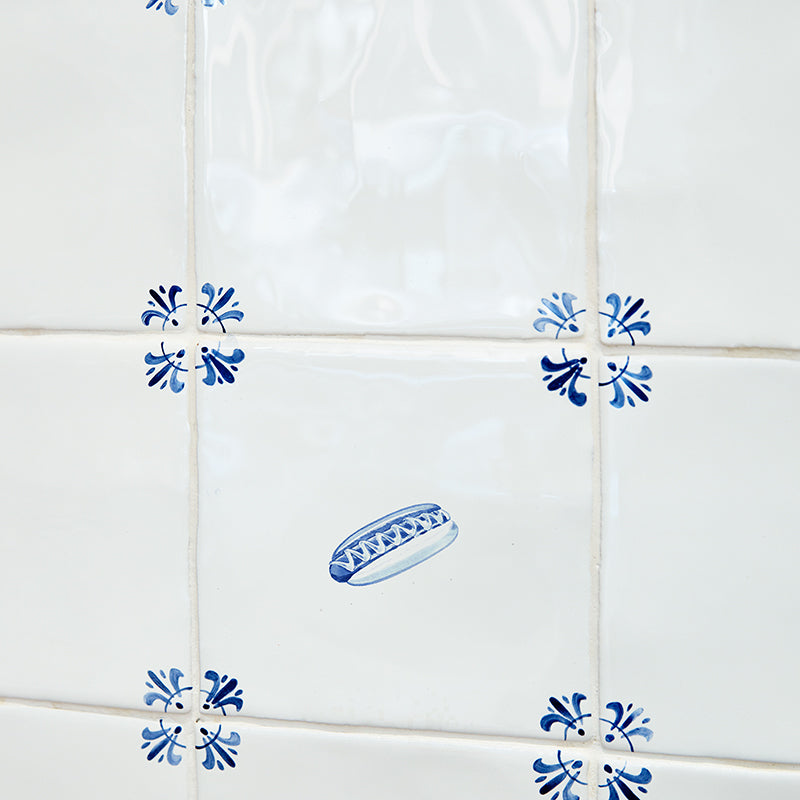 Hot Dog Delft Tile