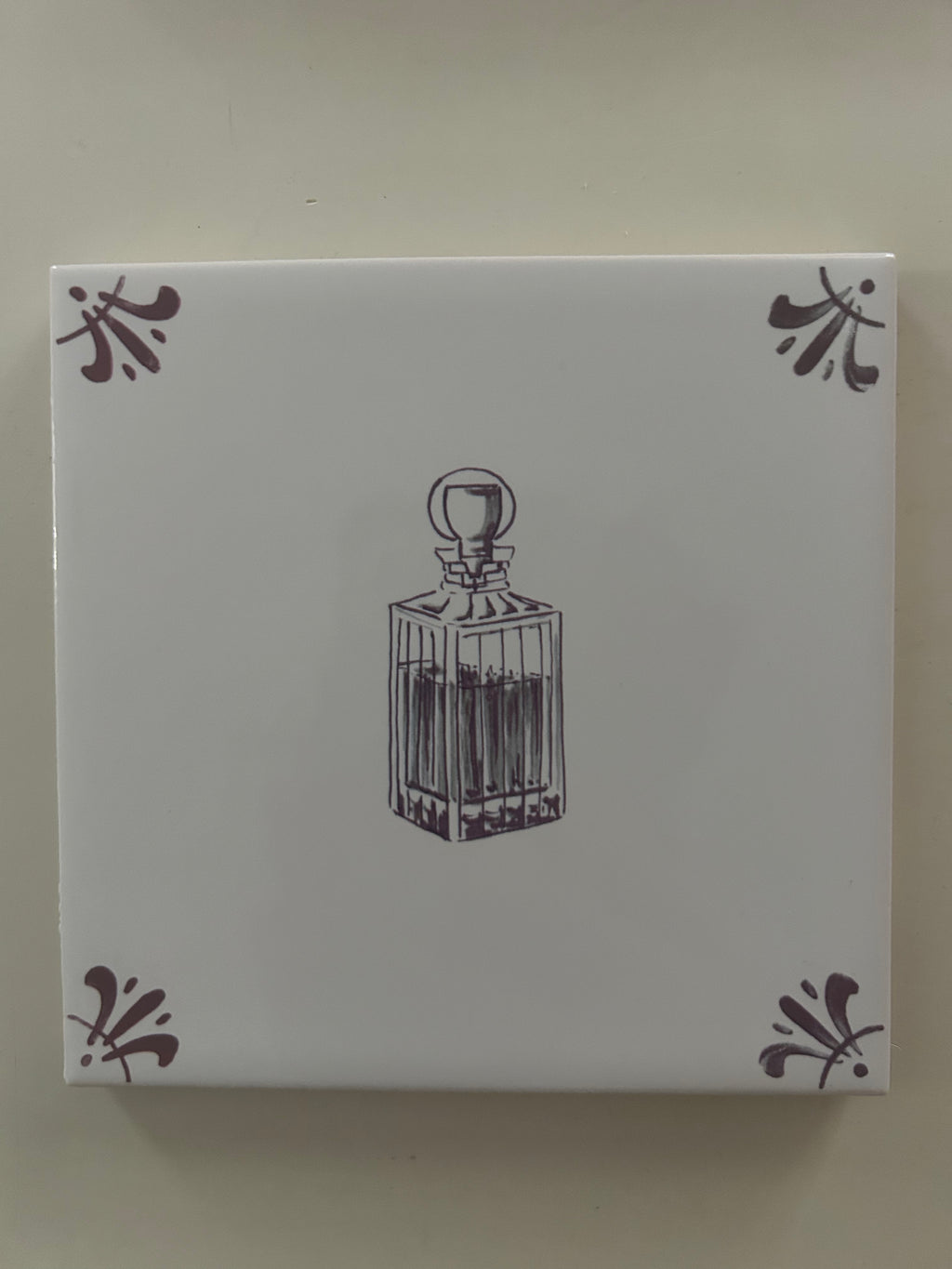 End of Line Whisky Decanter Delft Tile - Manganese 12.5cm