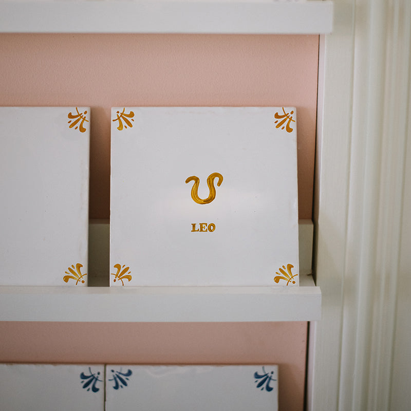 Leo Delft Tile