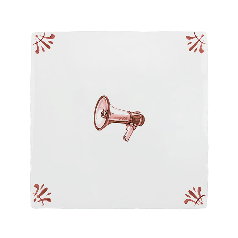 Megaphone Delft Tile