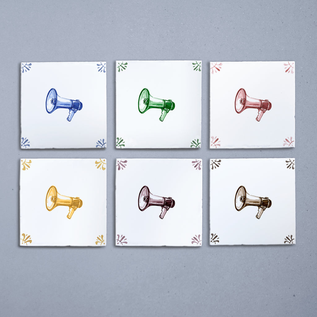 Megaphone Delft Tile