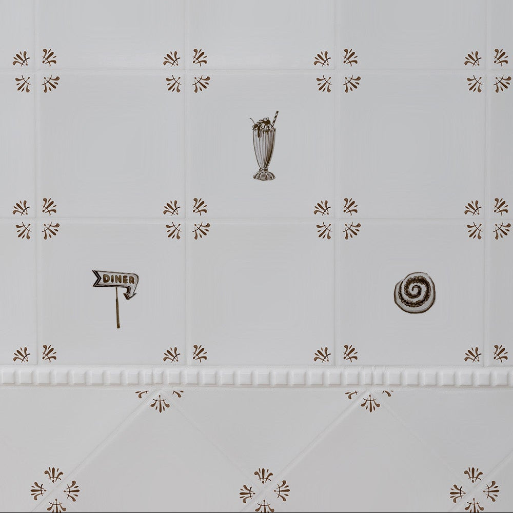 Milkshake Delft Tile