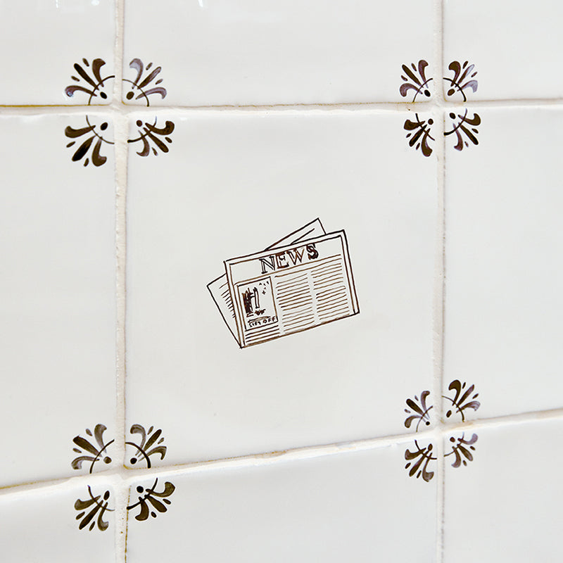 Newspaper Delft Tile