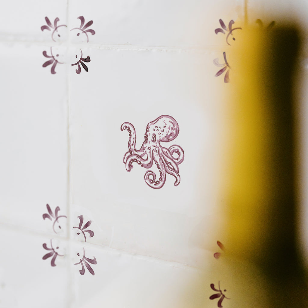Octopus Delft Tile