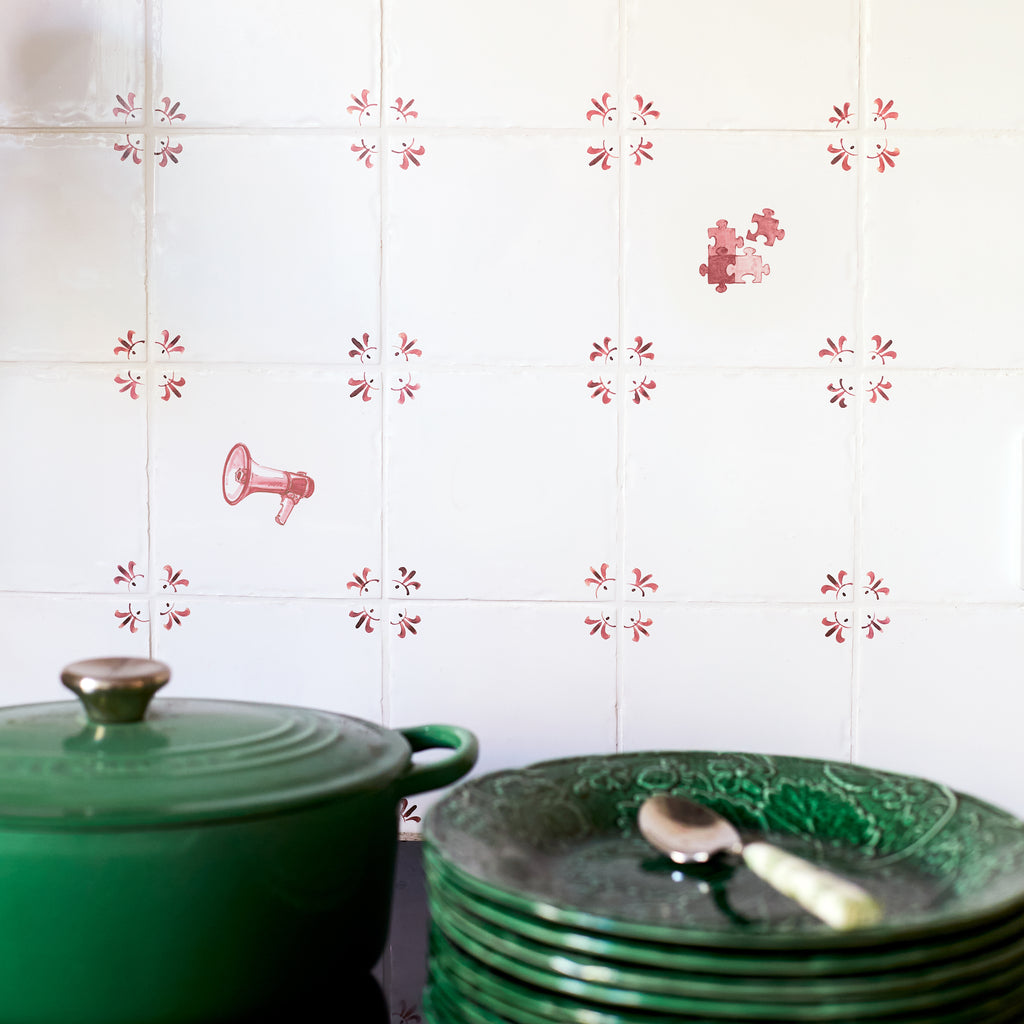 Puzzle Pieces Delft Tile