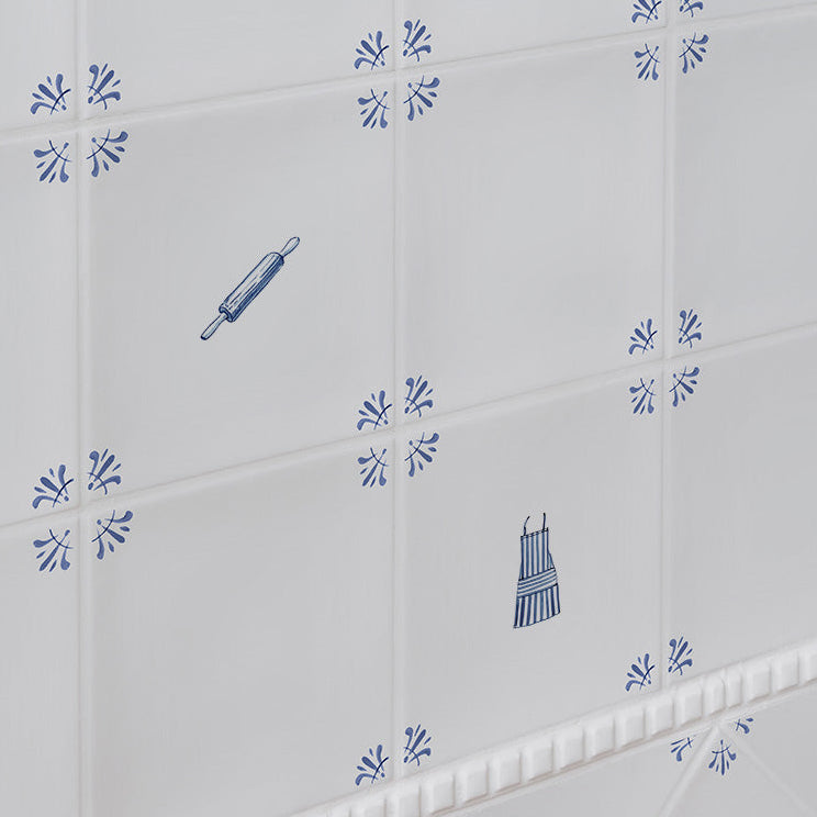 Apron Delft Tile