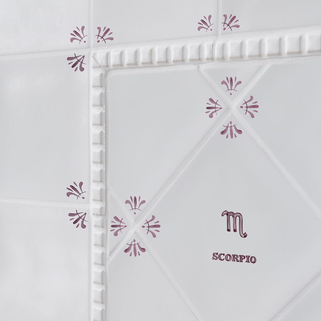 Scorpio Delft Tile