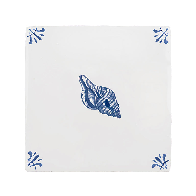 Seashell Delft Tile
