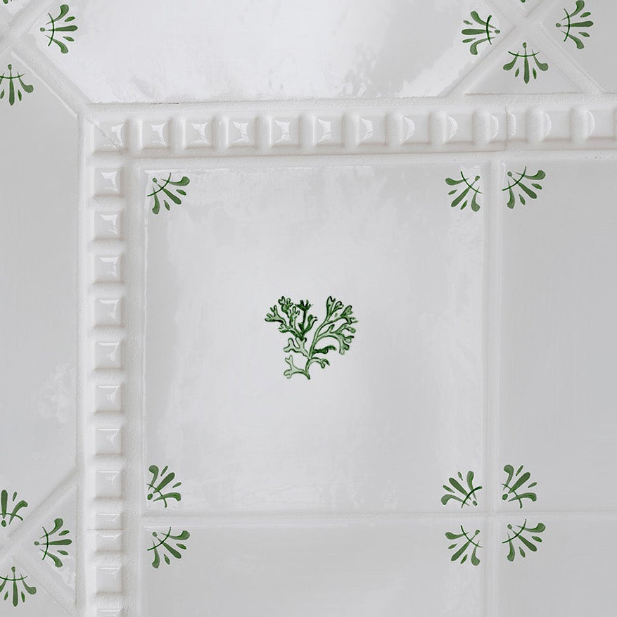 Seaweed Delft Tile