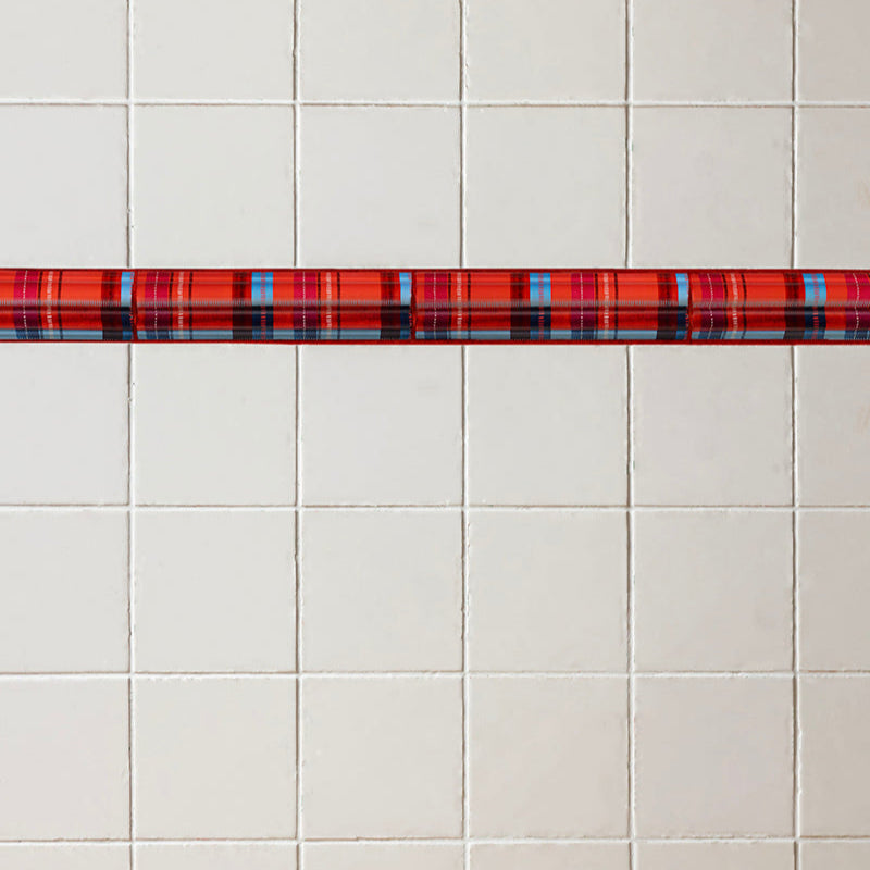 Tartan Dado Trim, Carmine