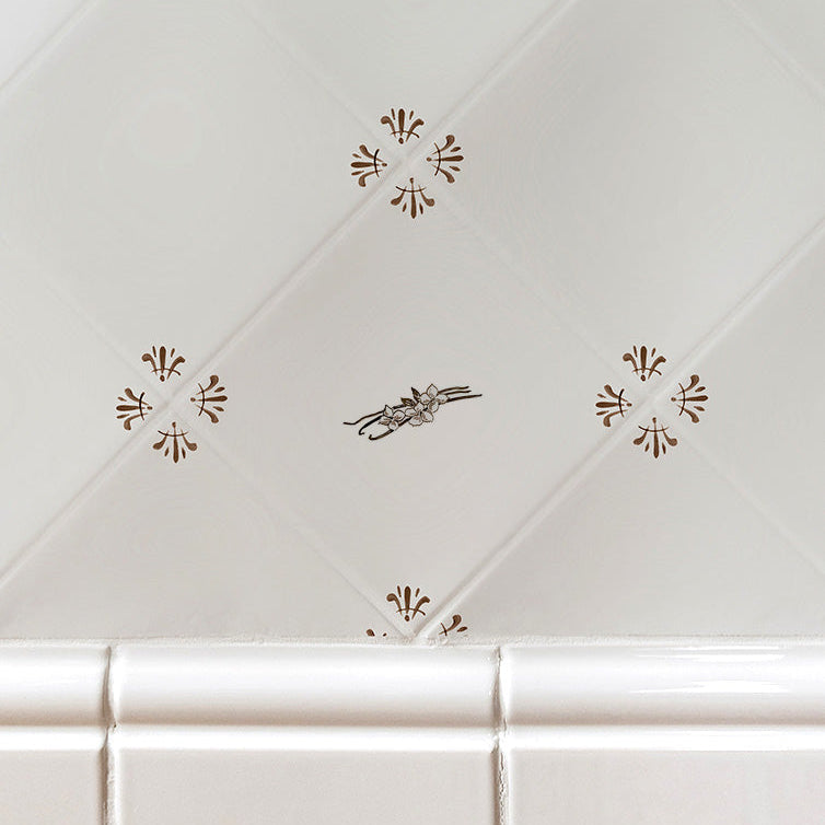 Vanilla Pods Delft Tile