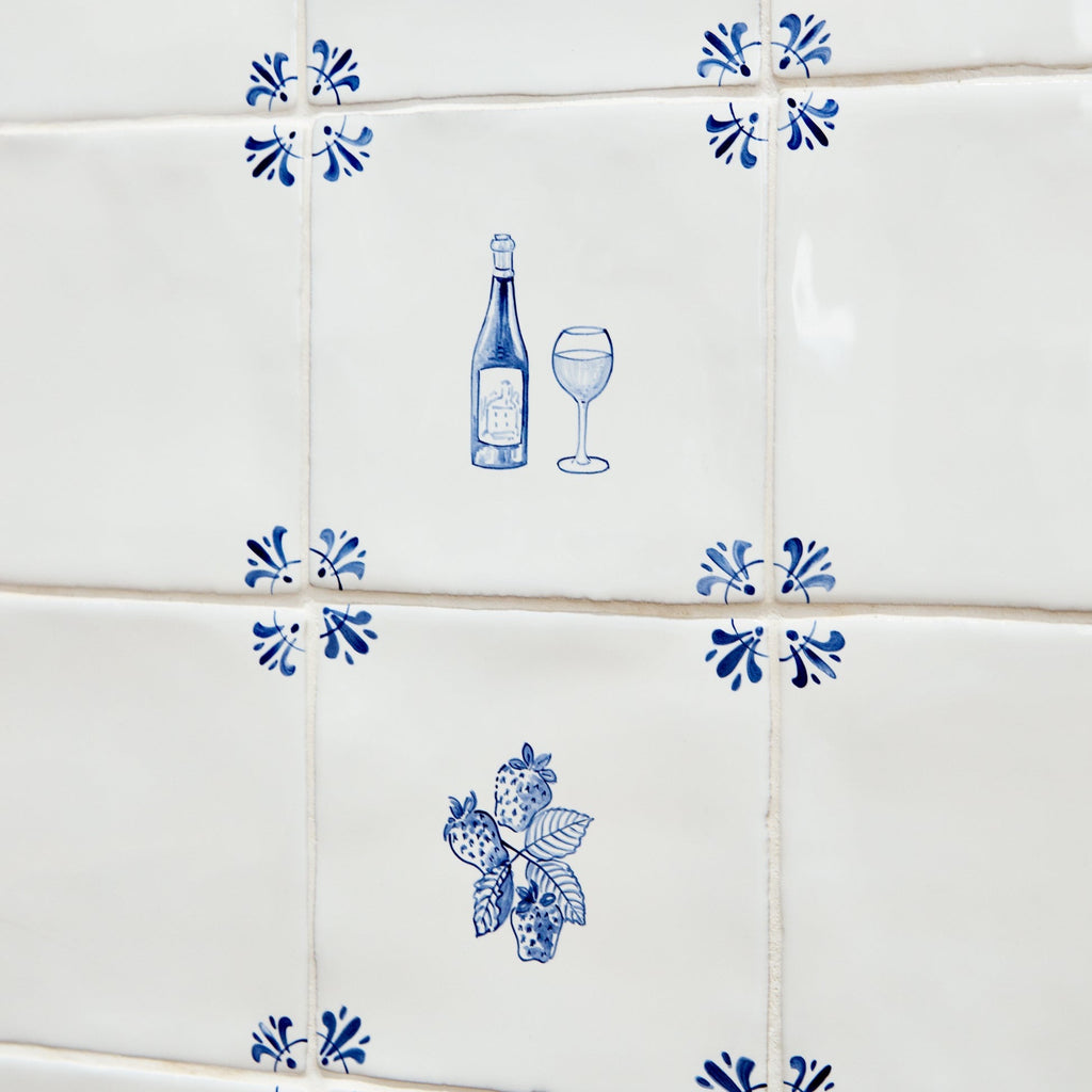 Wild Strawberries Delft Tile
